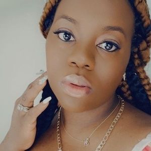 Meet your Posher, Joann